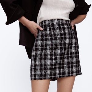 NWOT ZARA Textured Weave Plaid Mini Skirt